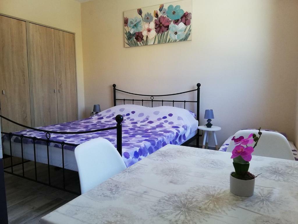 Studio Apartment Palmira Liznjan Luaran gambar
